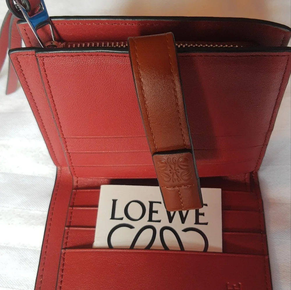 Brand new compact wallet - Picture 6 of 6